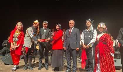 ÖĞRETMENLER KOROSUNDAN MÜZİK ŞÖLENİ