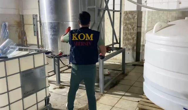 "MERSİN’DE ALKOL İMALATHANESİNE BASKIN; TONLARCA ETİL ALKOL ELE GEÇİRİLDİ!"