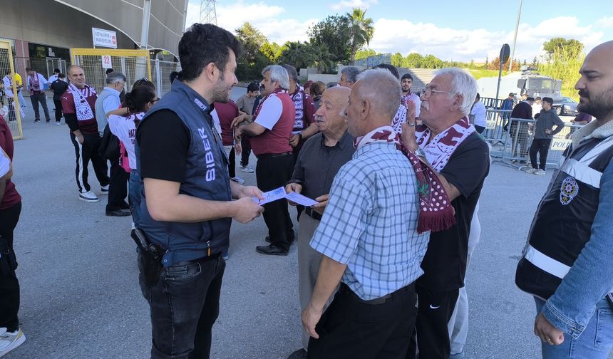 Mersin Polisinden Sporsever Vatandaşlara Bilgilendirme Faaliyeti